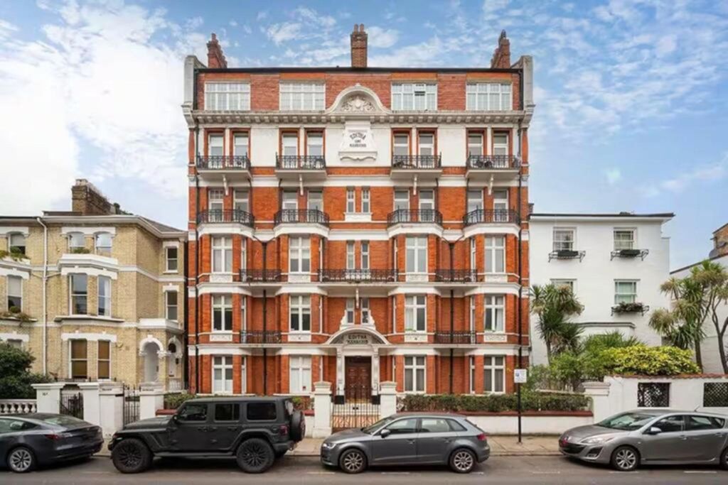 Property photo 1 of 1
