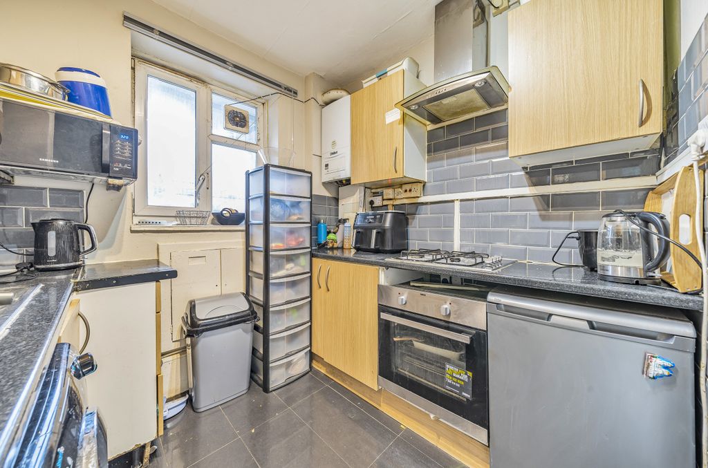 Property photo 3 of 8