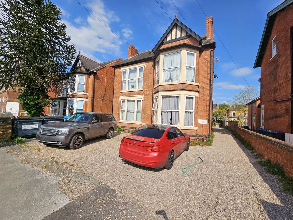 Property photo 1 of 5 Picture No. 05