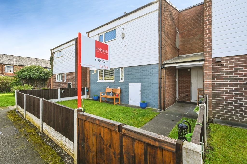 Property photo 1 of 17 Pbox-Img.Jpg