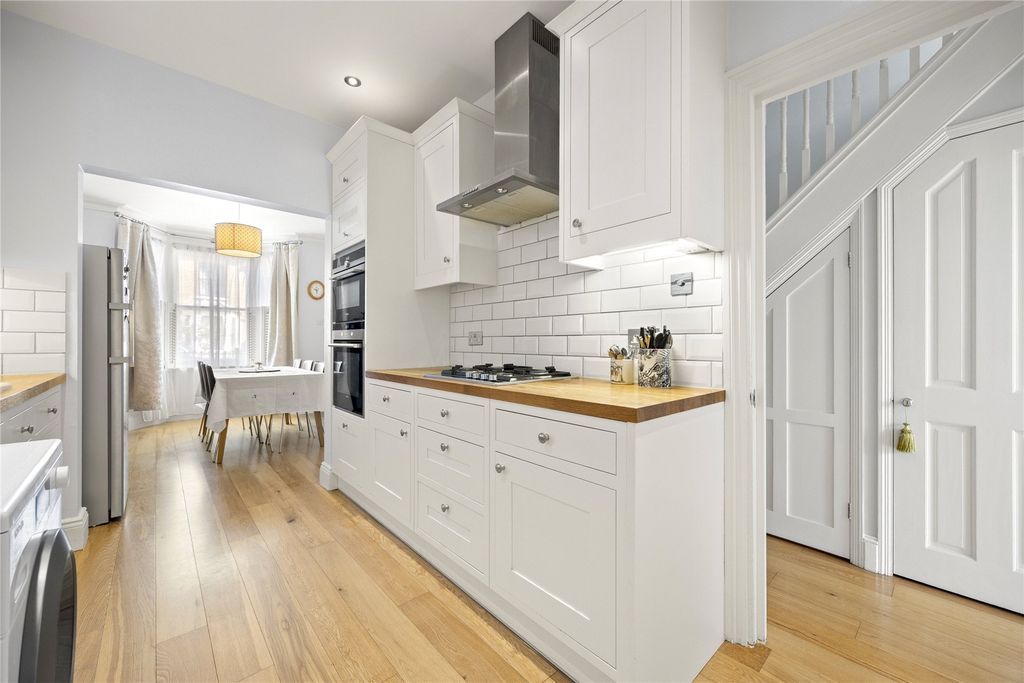 Property photo 2 of 16 Kitchen/Dining
