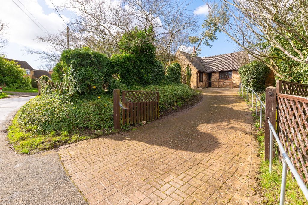 Property photo 1 of 41