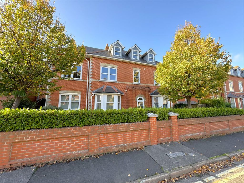 Property photo 1 of 12 1.Jpg