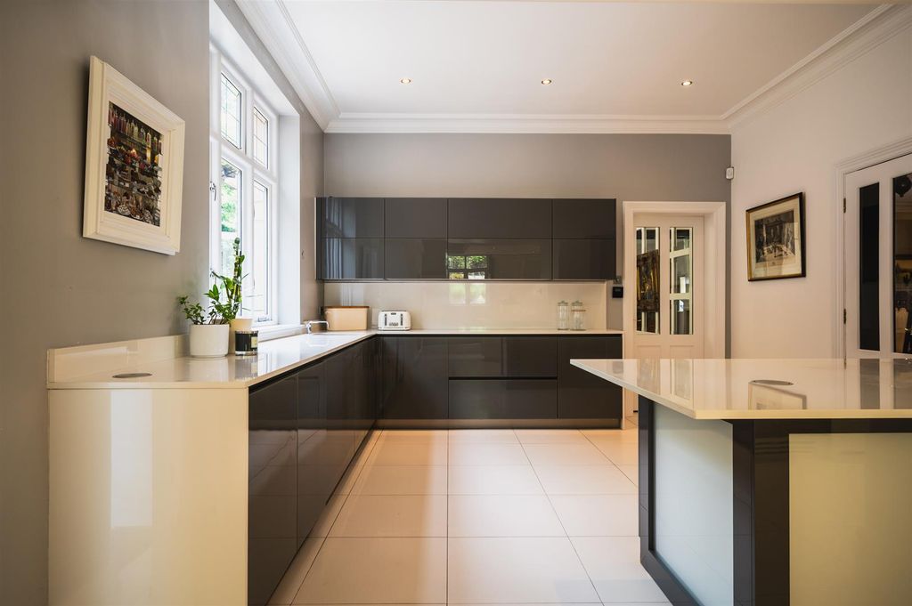 Additional image 19 of 5 bed detached house for salePadley Hill, Grindleford, Hope Valley S32