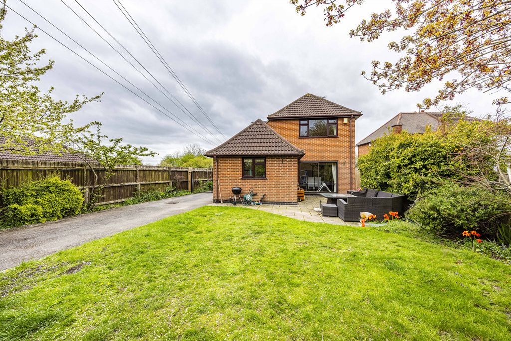 Property photo 2 of 17