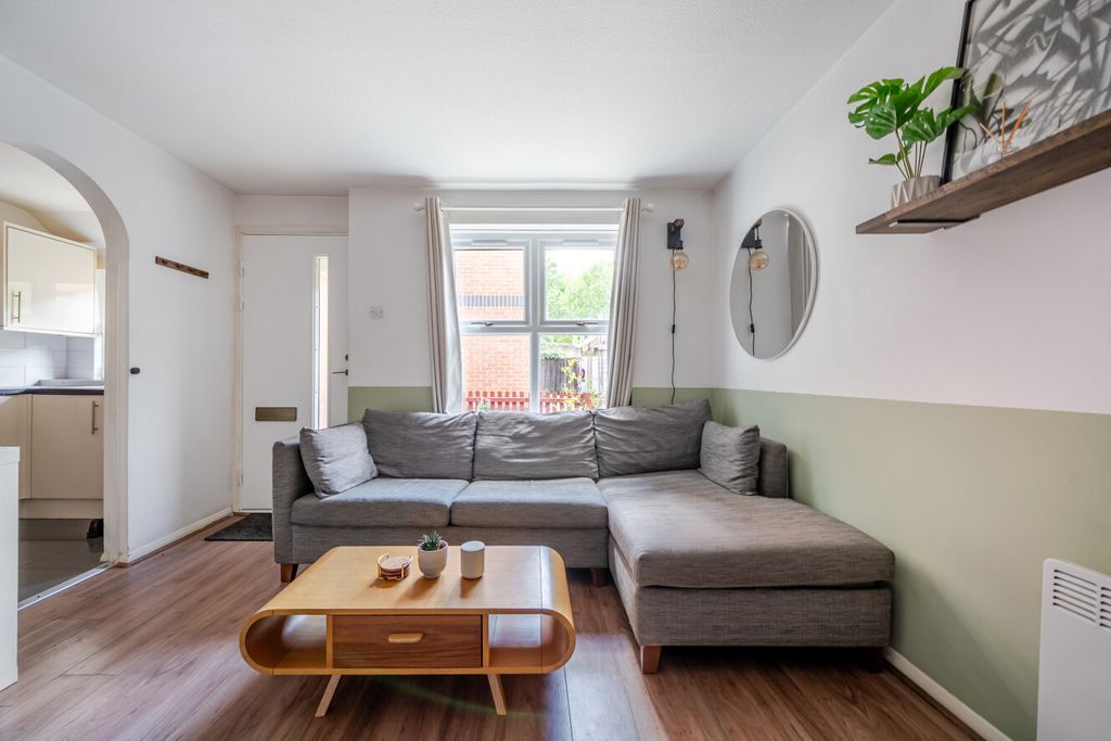Property photo 2 of 7 1501369-10-6A7334...