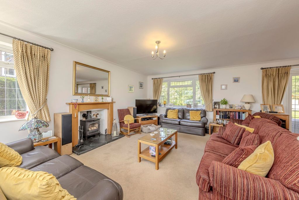 Property photo 2 of 50