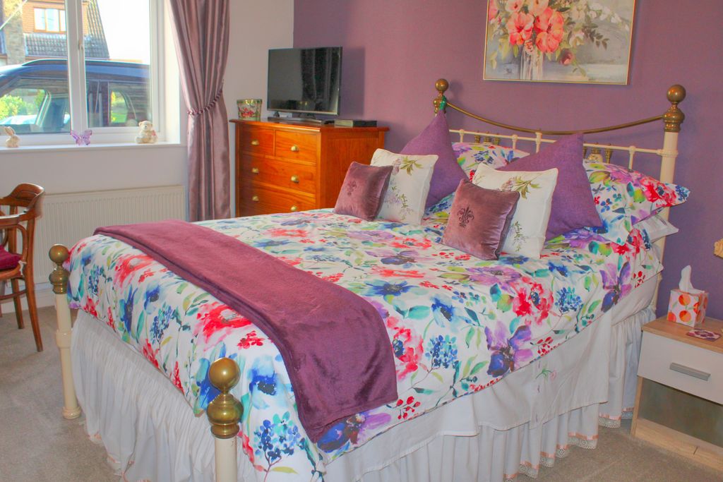 Property photo 3 of 19