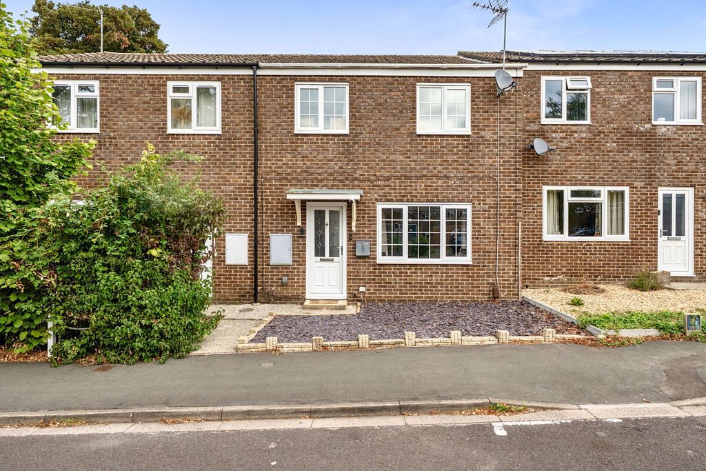 Property photo 1 of 18