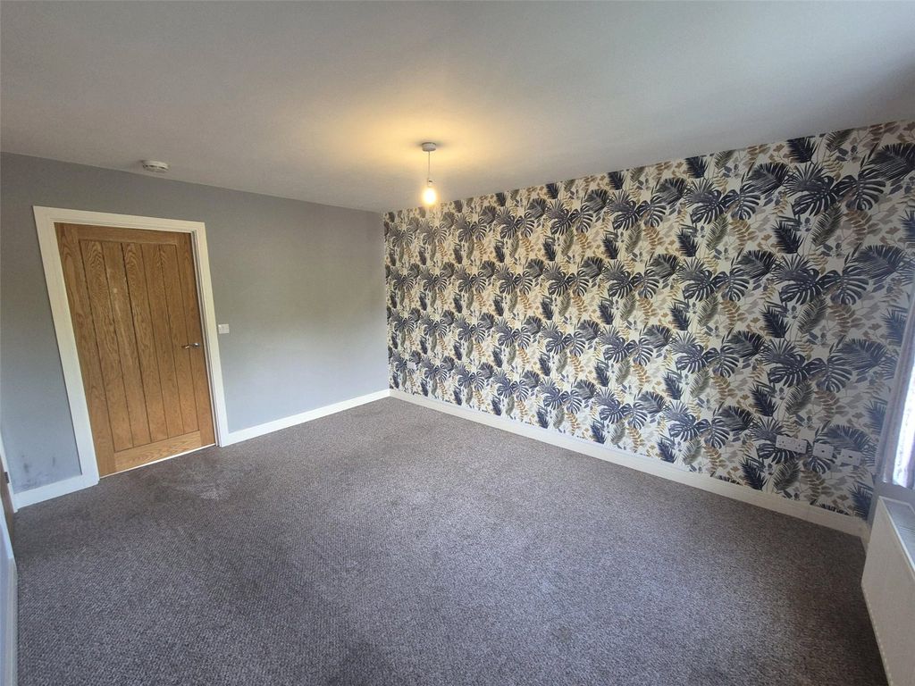 Property photo 3 of 14 Picture No. 13