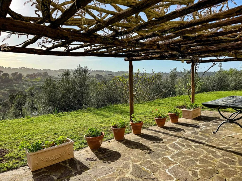 Property photo 3 of 31