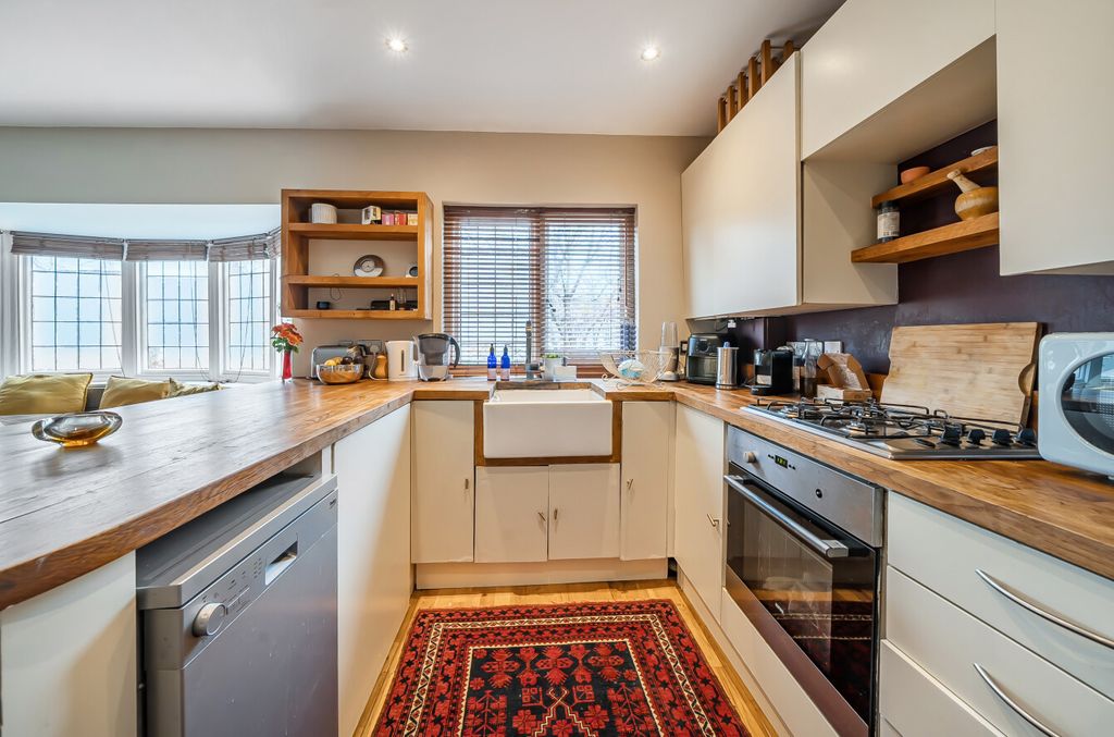 Property photo 3 of 17 1373474-5-6908c3d...