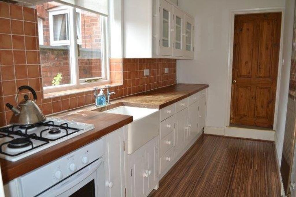 Property photo 2 of 25