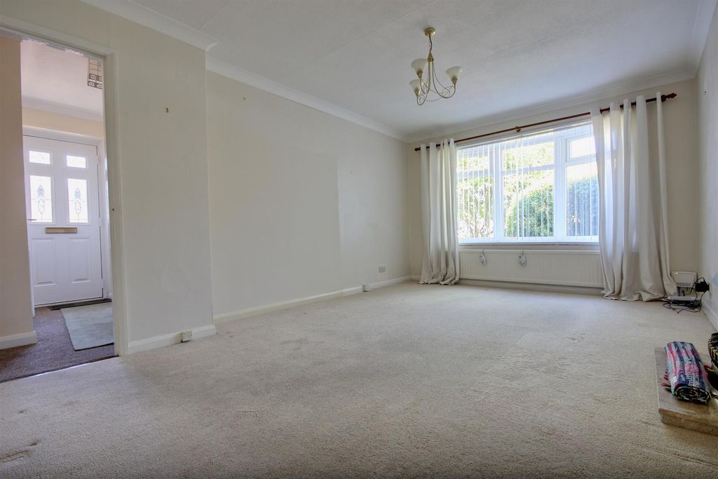 Property photo 3 of 12 Newtondale (11).Jpg