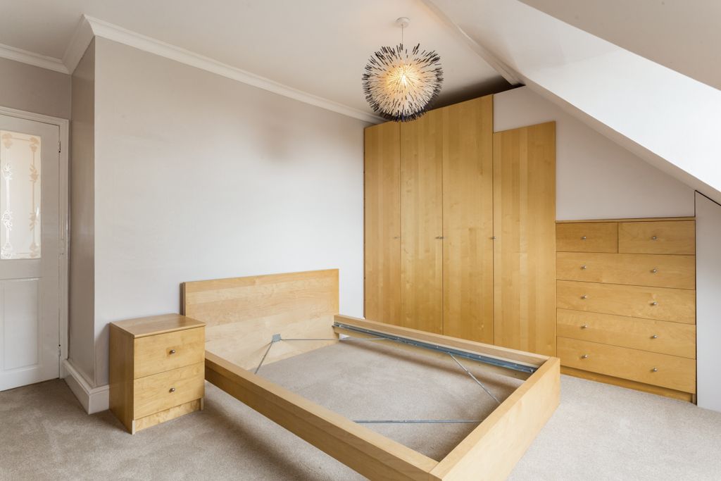 Property photo 3 of 9 F4 9 Cambridge Park