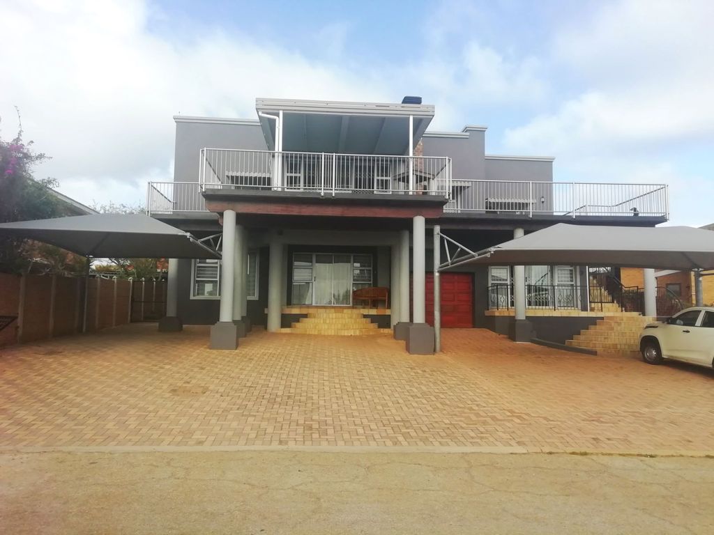 Property photo 2 of 47 1Jf1676527