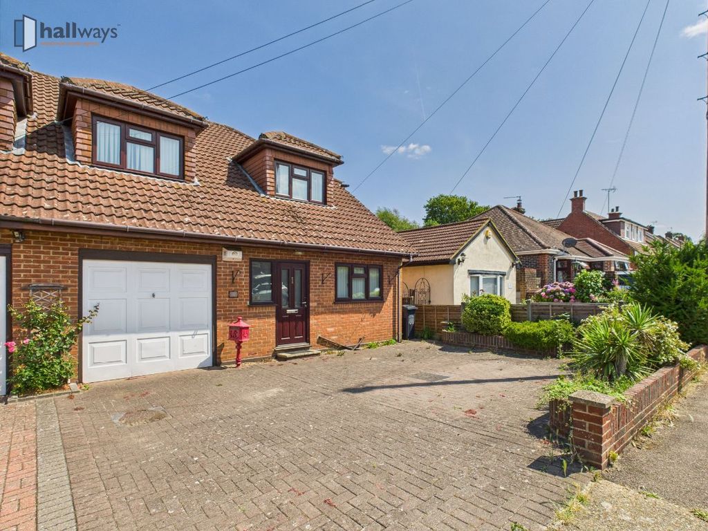 Property photo 1 of 32