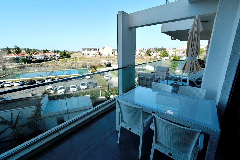 Property photo 3 of 19 A Ready-To-Move Property For Sale In Manavgat, Antalya - Balcony With Pretty Local Views