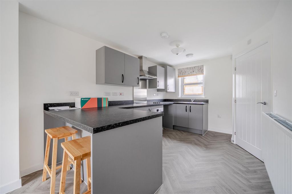 Property photo 3 of 10 1397463-5-6968E38ee1c35.Jpg