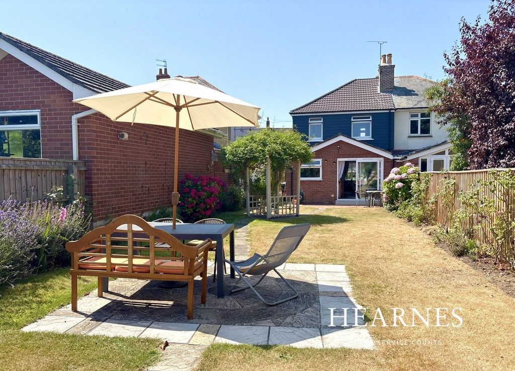 Property photo 1 of 34