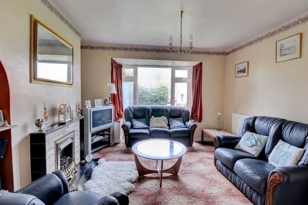 Property photo 2 of 14 Picture No. 03