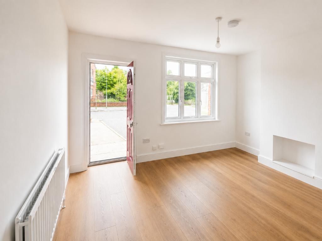 Property photo 2 of 23