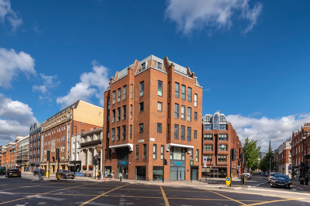 Property photo 1 of 5