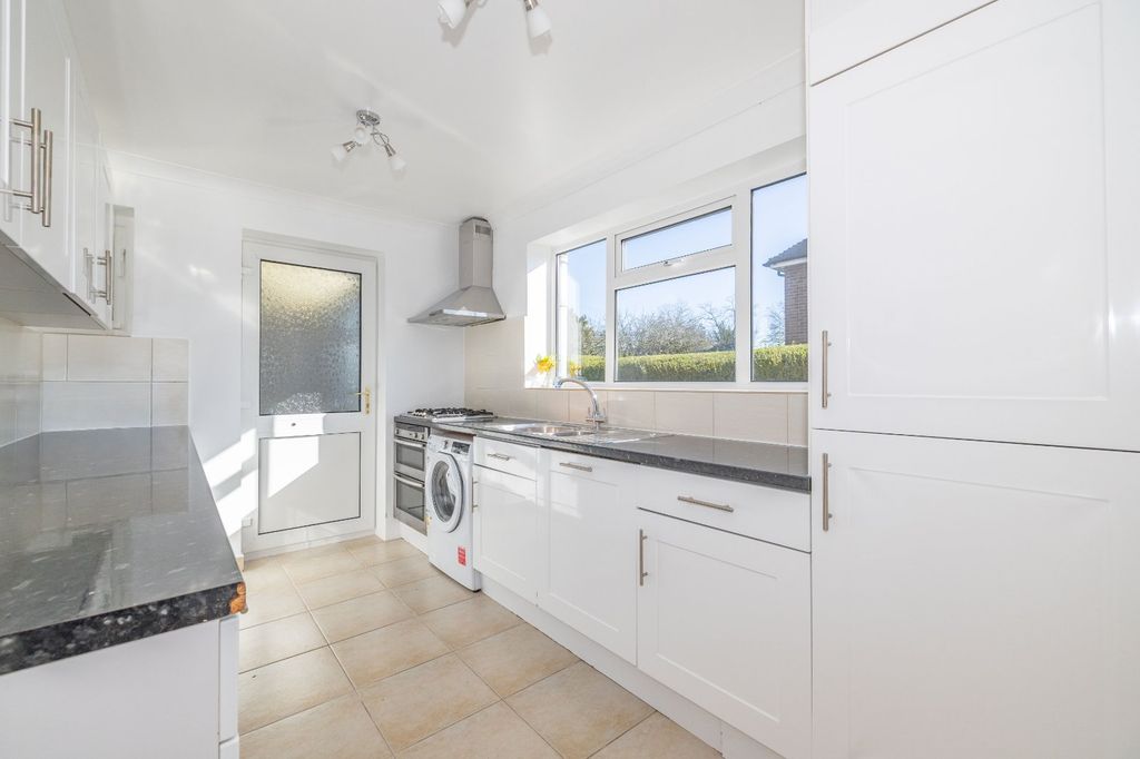 Property photo 3 of 16 Picture 3