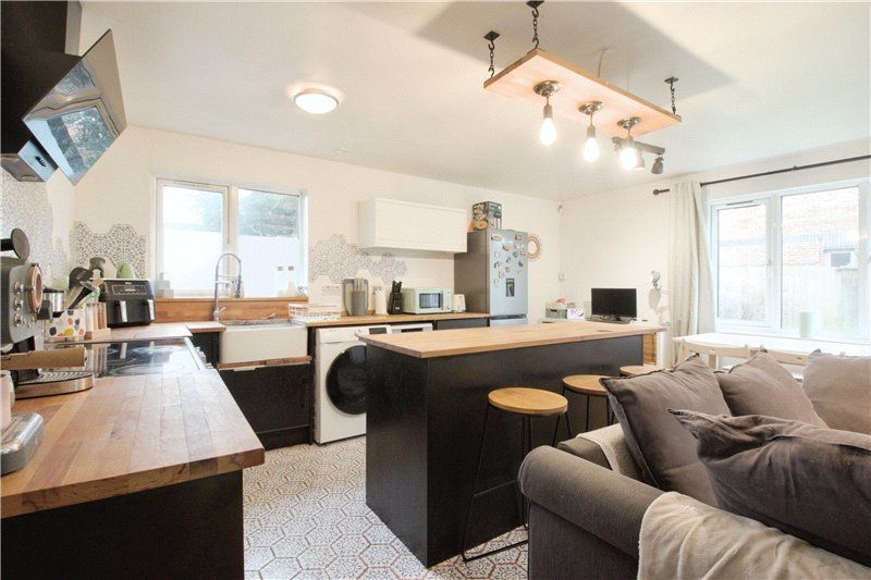 Property photo 3 of 17 Photography