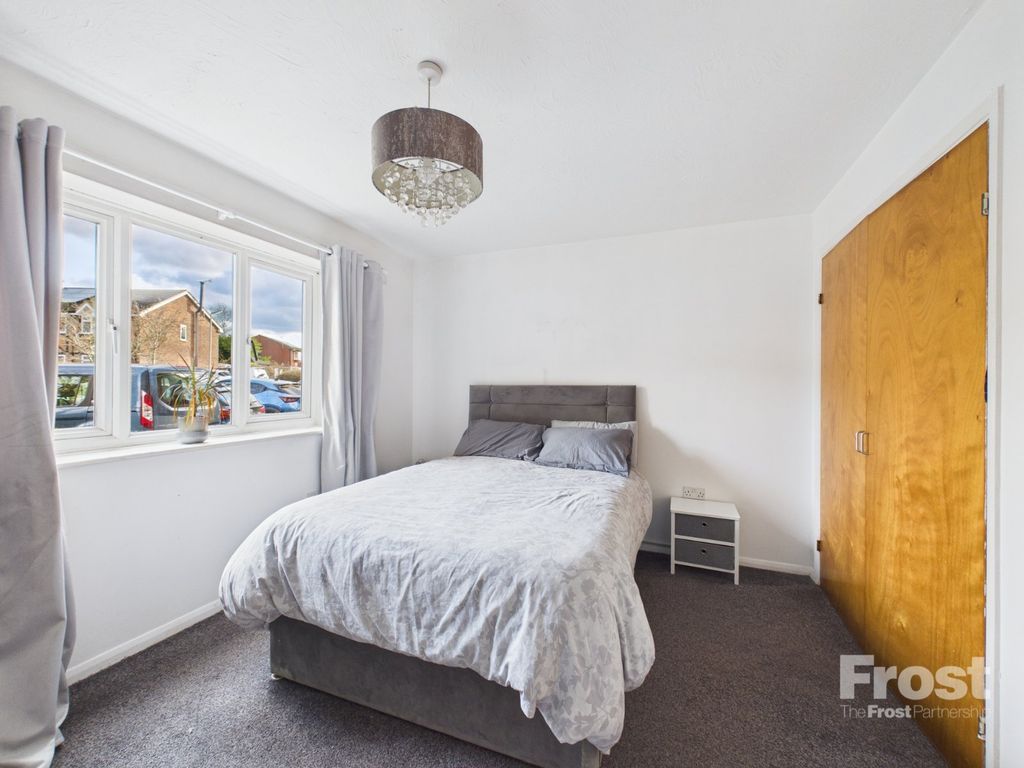 Property photo 3 of 9 Bedroom