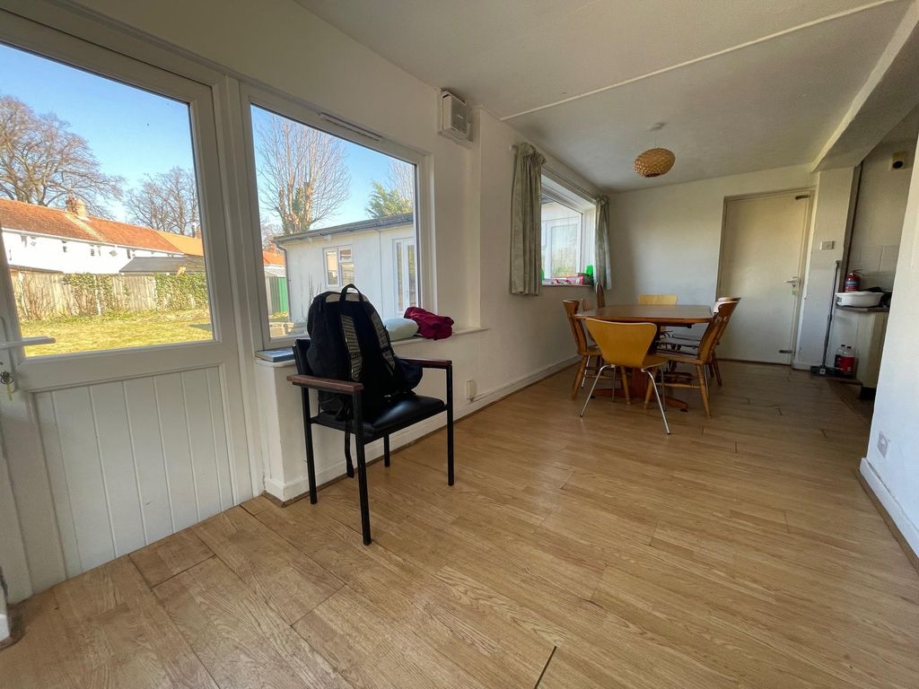 Property photo 3 of 14 Image