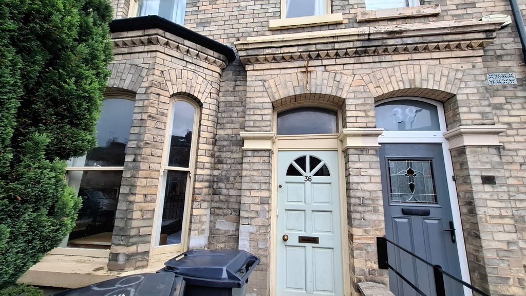 Property photo 2 of 12 Picture No. 28