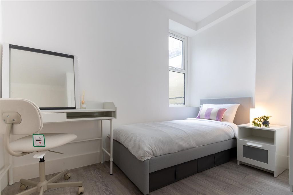 Property photo 1 of 6 Stuidio Room  (1 Of 1).Jpg
