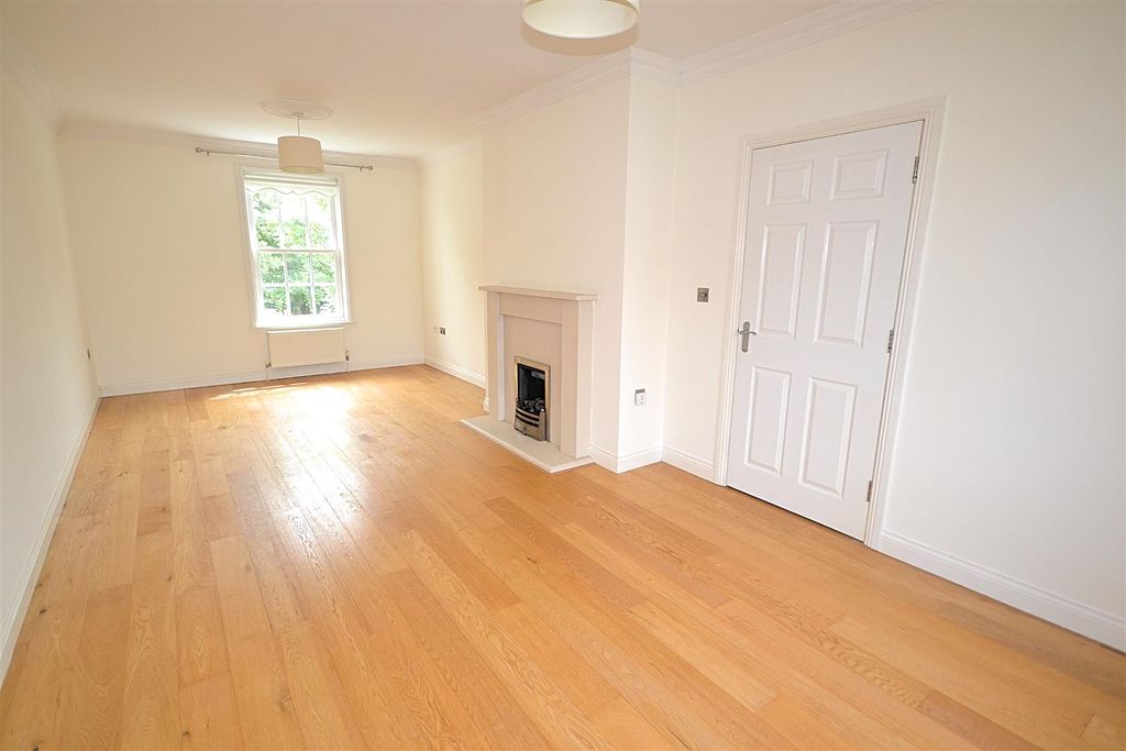 Property photo 2 of 31 15 (30).Png
