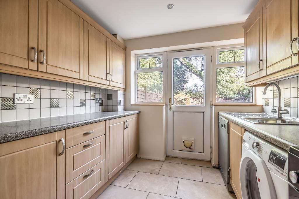 Property photo 2 of 10 Kitchen With Appliances