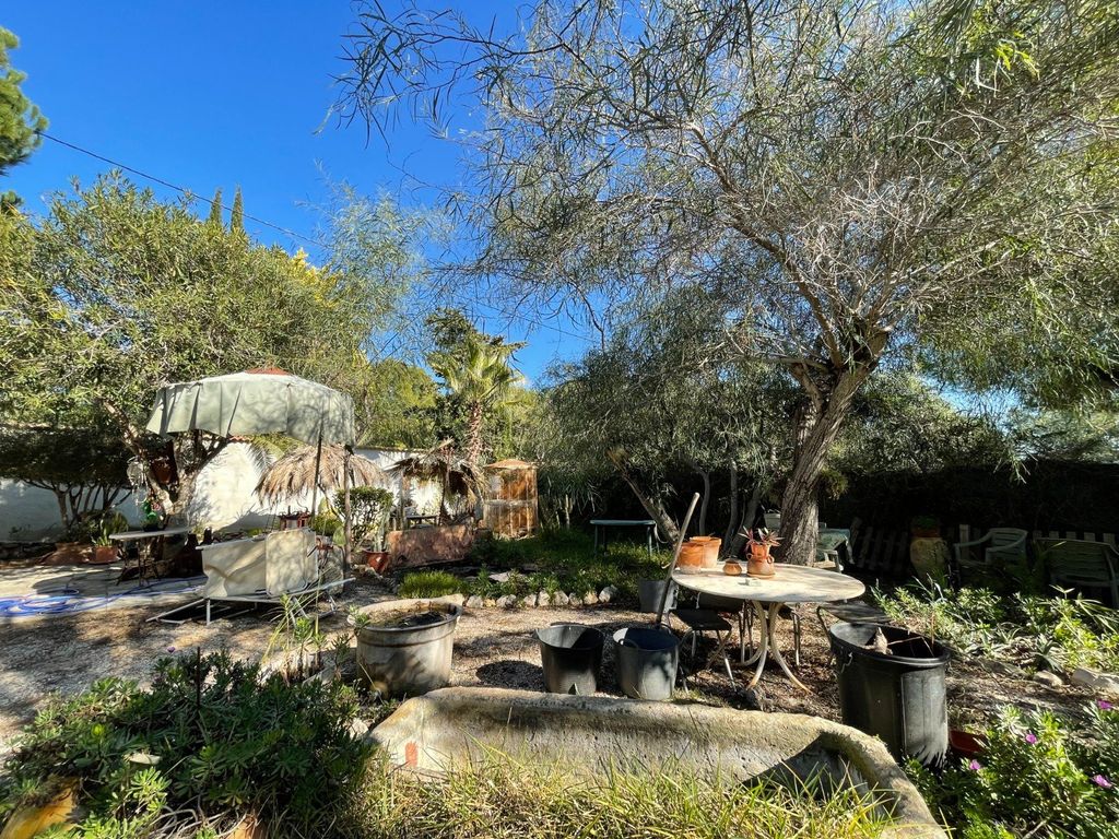 Property photo 1 of 34