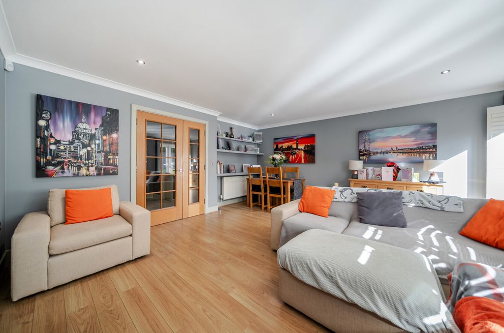 Property photo 3 of 20 1521080-12-6Aa3d6...
