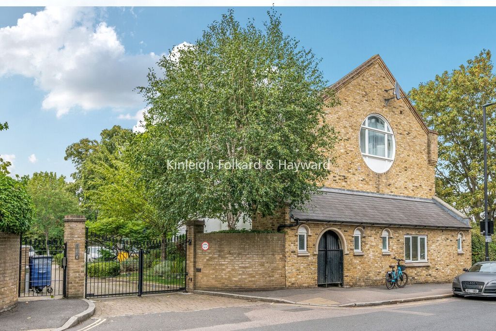 Property photo 1 of 18 Picture No. 12