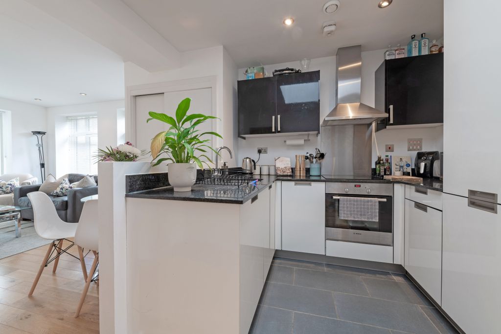 Property photo 3 of 16 Imported Image