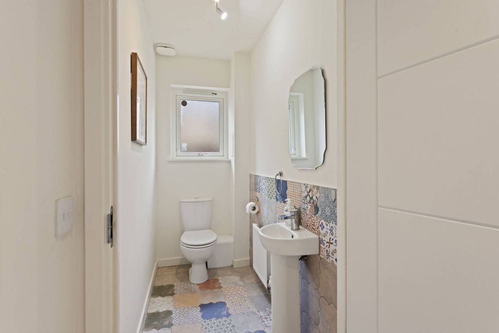 Additional image 11 of 3 bed end terrace house for saleLairdship Drive, Sighthill, Edinburgh EH11