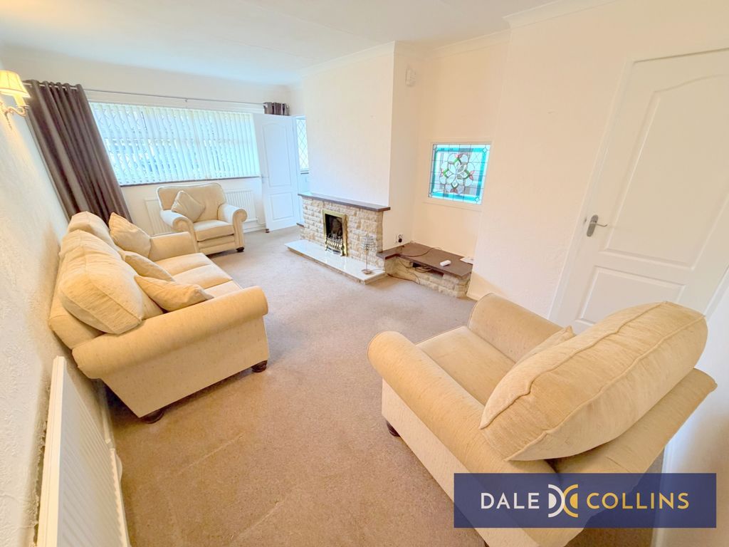 Property photo 1 of 13 Photo 7