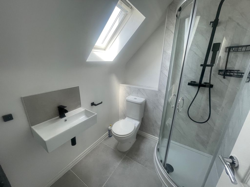 Property photo 1 of 8 Image