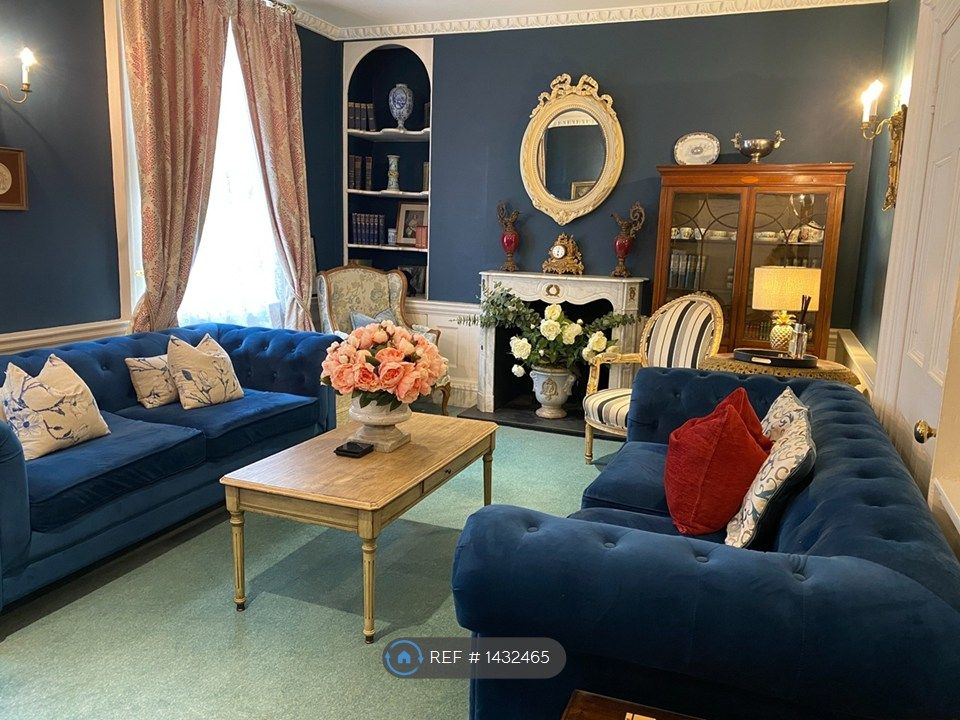 Property photo 2 of 14 Lounge