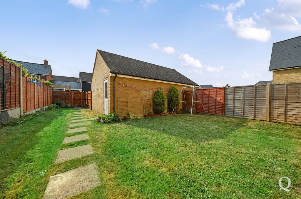 Property photo 3 of 21 47A6cc63-1606-45B...
