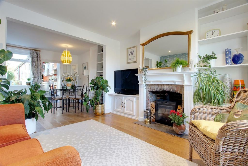 Property photo 2 of 17 Img_0428-Img_0430 l1.Jpg