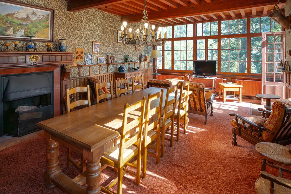 Property photo 2 of 5