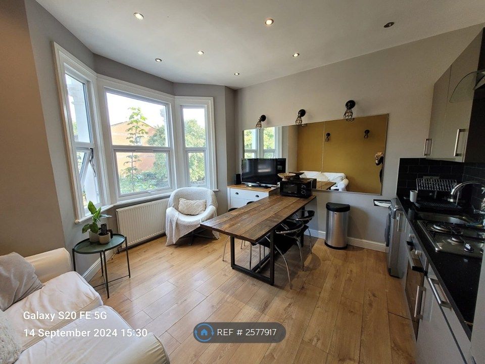 Property photo 3 of 14 Architect Designed Living Room With Mirror Wall