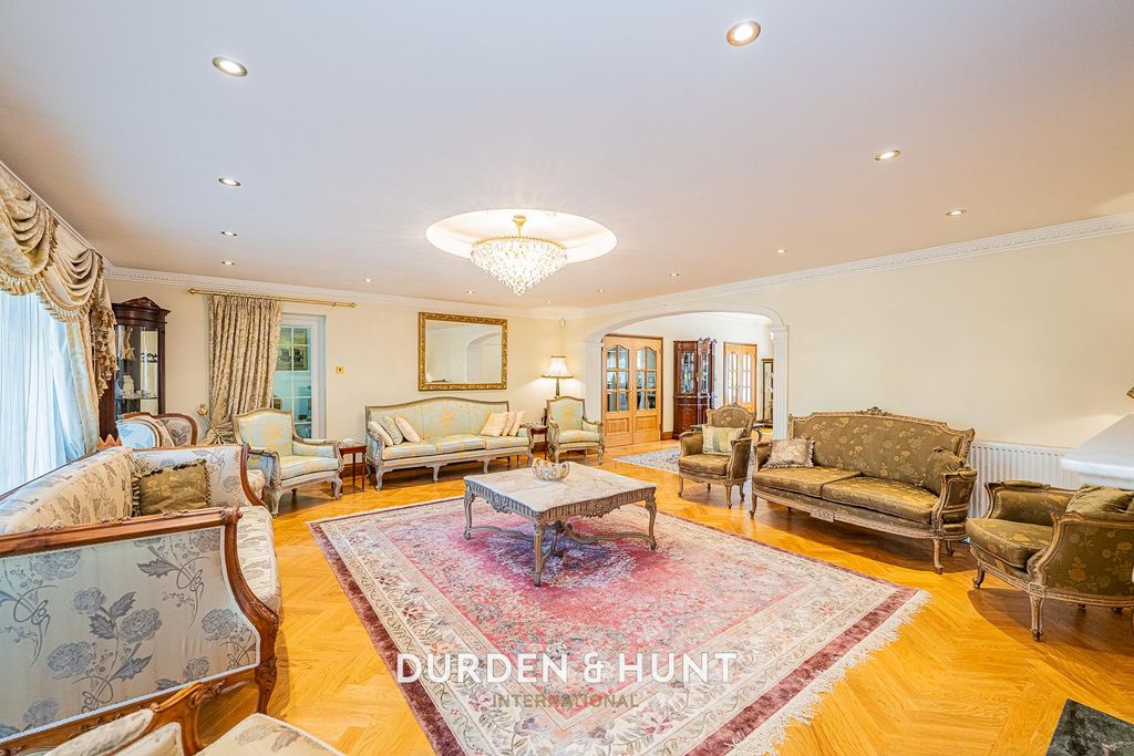 Property photo 3 of 55 Nelmes-38.Jpg