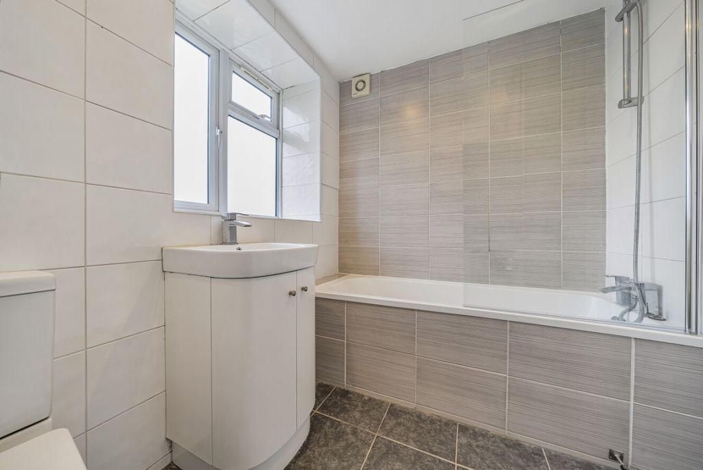 Property photo 3 of 7 1157954 (6)