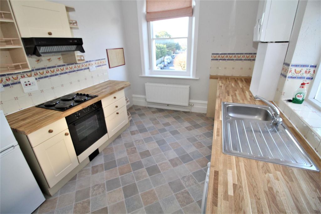 Property photo 2 of 13 Kitchen